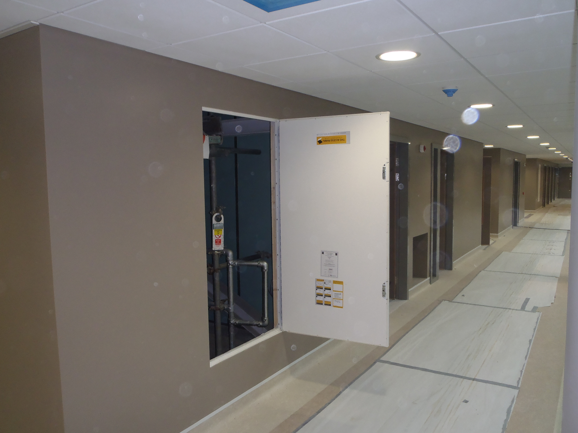 Inspecto PR-RD inspeksjonsluke i korridor